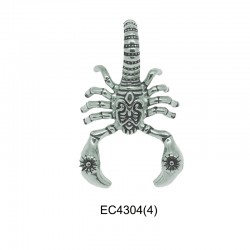 Pendentif en acier scorpion