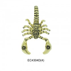 Pendentif en acier scorpion doré